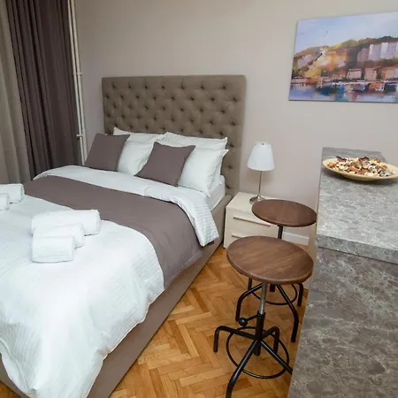 Vracar Vuk 2 Belgrado